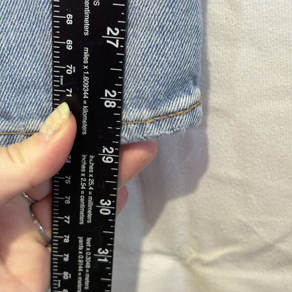 Levi’s 501 Light Wash Distressed Button Fly Jeans Straight Relaxed Men’s W36 L30 - Picture 7 of 7